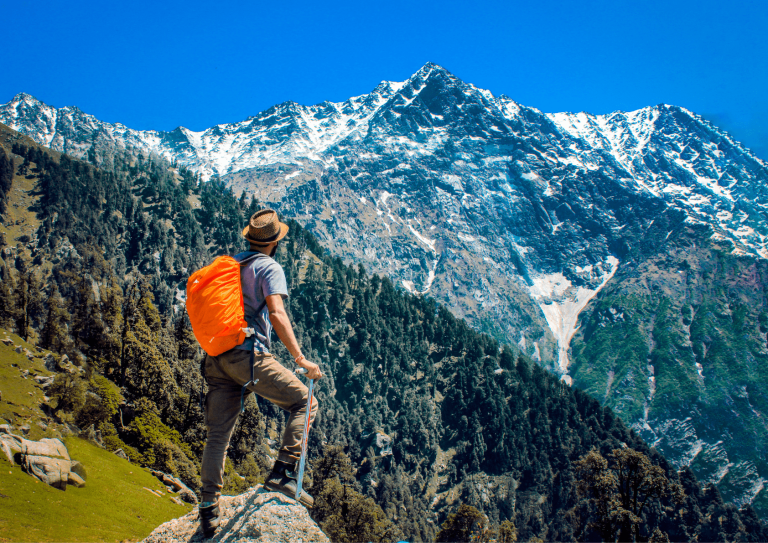 Escursioni in Montagna: Come Pianificare e Scegliere il Percorso Adatto